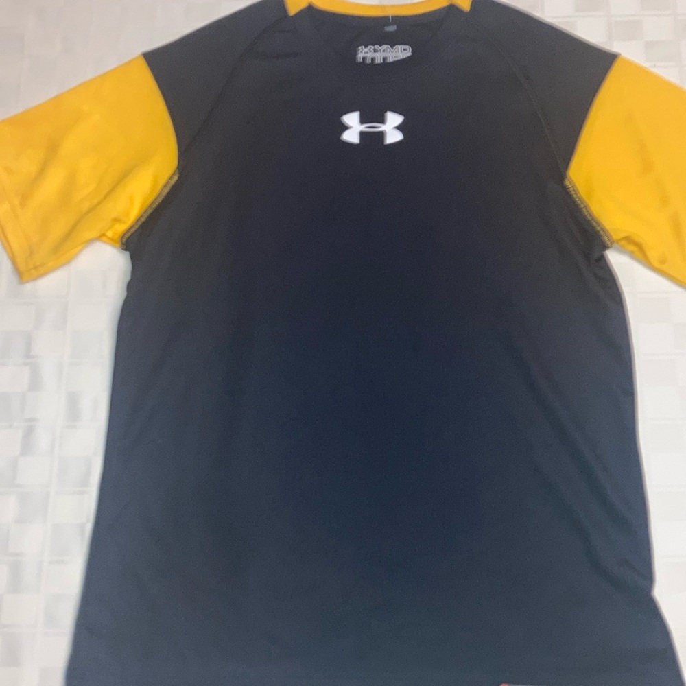 Boys UA Tshirt